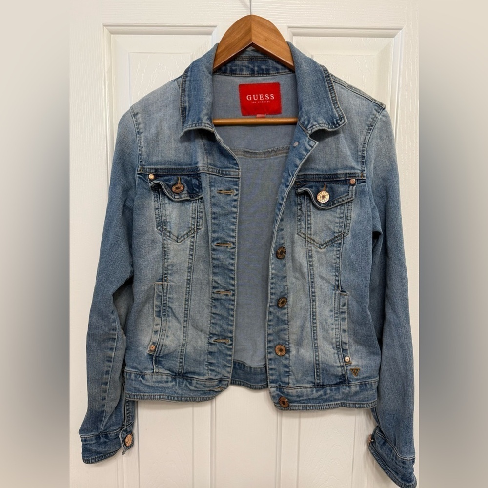 **GUESS Women’s Distressed Blue Denim Jacket – Size Small**